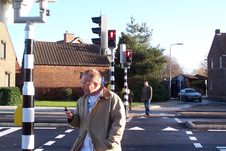 Resultaat van de proef wordt afgelezen.