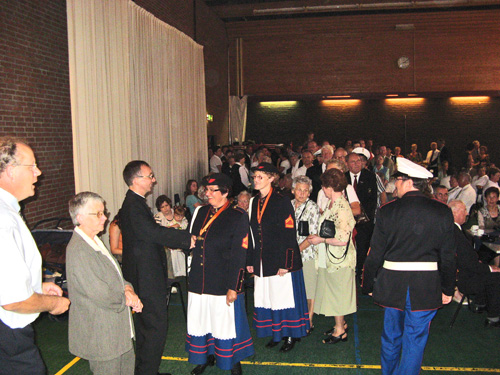 Receptie in de grote zaal van De Koppel.   Foto:Peter Welters