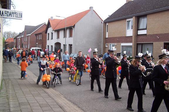 Koninginnedag Dieteren 2006