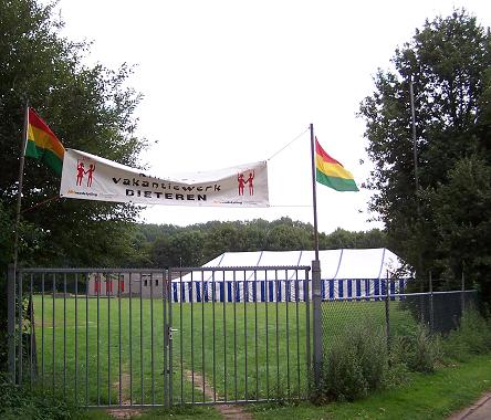 Start KVW in Dieteren tent staat en terrein is klaar.