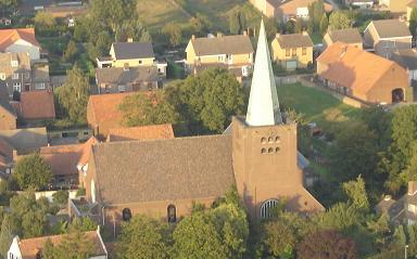 luchtfoto van de kerk te Dieteren (Ad Storken)