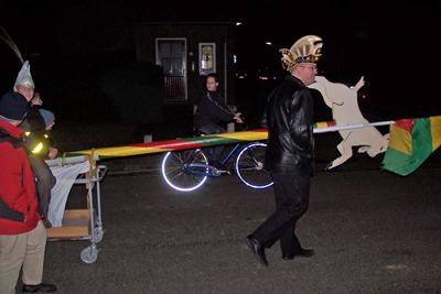 St Maartenoptocht leden Lollige buk met de bók